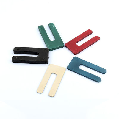 OEM / ODM Estruturas de portas de plástico Shims U Tipo Nylon Packers 3.2MM X 75MM